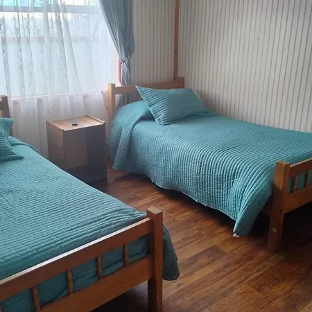 Hostal Y Residencial El Mundial Puerto Natales Exterior photo